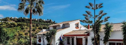 1144 Villa La Perla