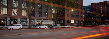 Hotel Indigo Madison Downtown By Ihg