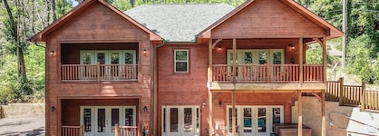 Smoky Mountain Splash