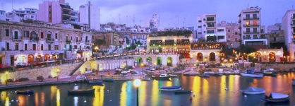Seafront Lux Apartment Wt Pool, Upmarket Area