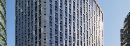 Ark Canary Wharf