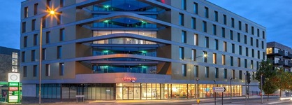 Hampton By Hilton Ashford International
