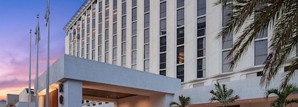 Rok Hotel Kingston, Tapestry Collection By Hilton
