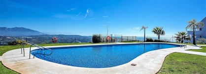Spectacular Golf, Sea And Mountain Views Bt65