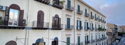 55 Aira Hotel
