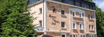 Honour And Grace Hotel