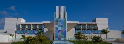 Gran Muthu Almirante Beach