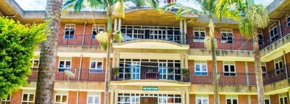 Redsea Hotel