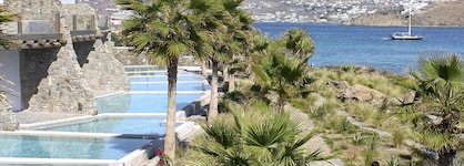 Aeonic Suites And Spa