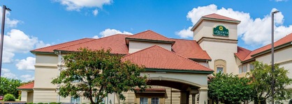 La Quinta Inn & Suites By Wyndham Bentonville