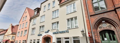 Maakt Hotel & Apartments