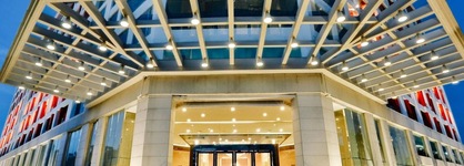 Royale Signature Hotel