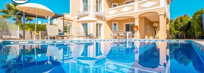 Vila em Albufeira para 10 pessoas com 4 quartos Ref. 165291