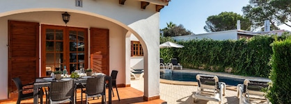 Vila em Cala Blanca para 4 pessoas com 3 quartos Ref. 431411