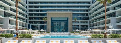 Five Luxe