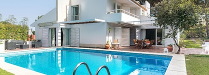 Vila em Península de Tróia para 10 pessoas com 5 quartos Ref. 417623