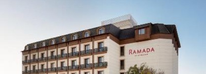 Ramada By Wyndham Van