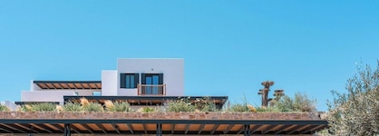 Noir Mykonos