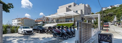 Niso Skiathos