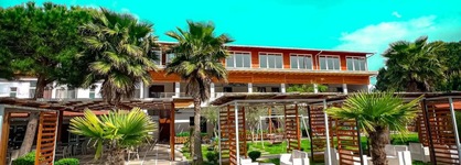 Dolanit Hotel Lalez