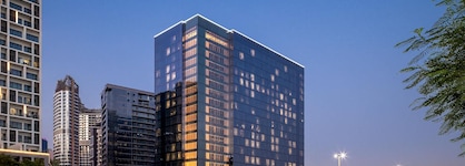 Renaissance Business Bay Hotel