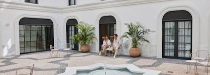 Hotel Bécquer
