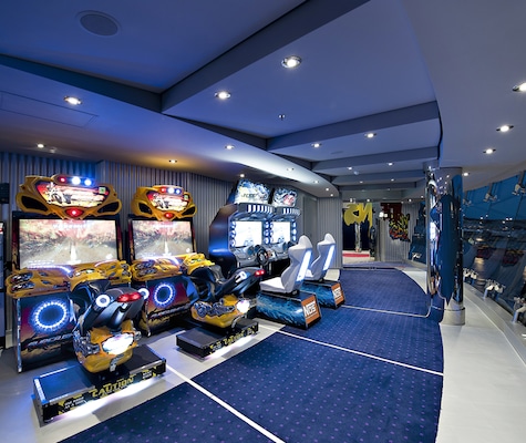 imagem MSC Divina 18