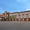 Holiday Inn Express & Suites Manchester By Ihg - map