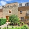 Caulta Apartments - map