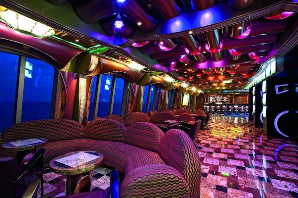 imagem Carnival Freedom 16