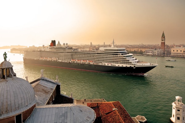 imagem Queen Elizabeth 44