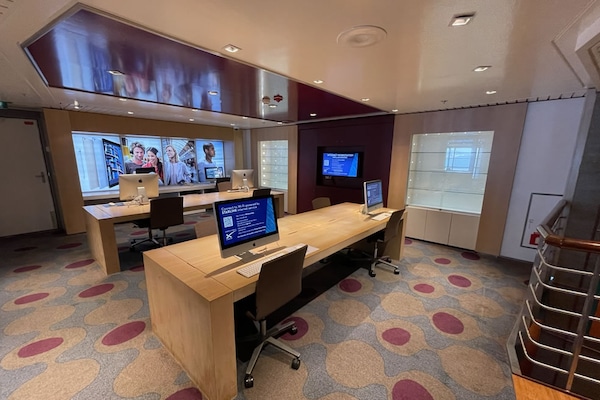 imagem Celebrity Infinity 10