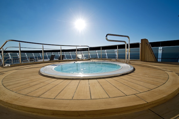 imagem MSC Divina 14