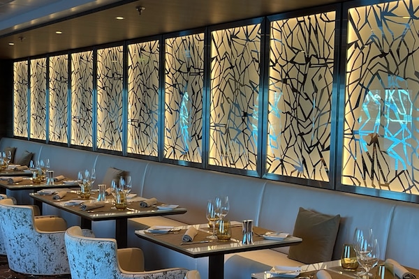 imagem Celebrity Infinity 16