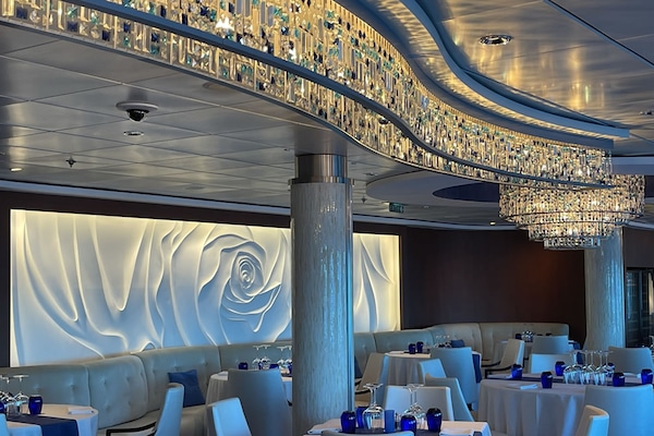 imagem Celebrity Infinity 14