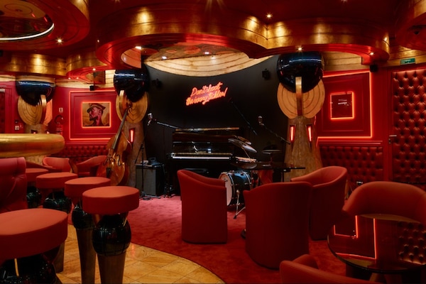 imagem Costa Serena 9