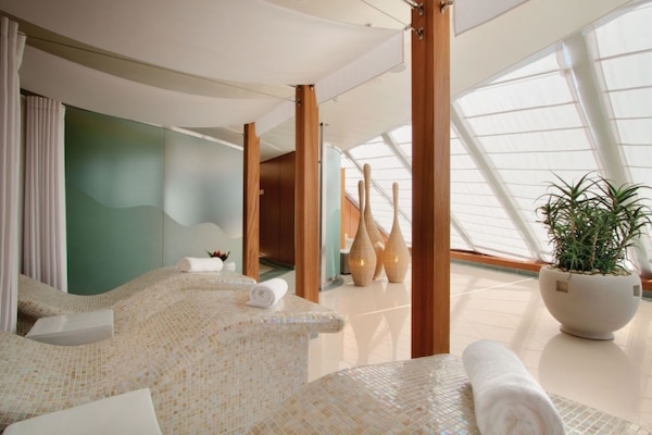 imagem Oceania Insignia 13