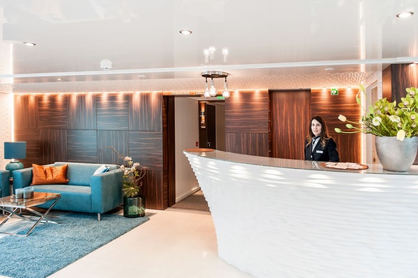 imagem Amadeus Queen 11