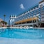 Paradise Park Fun Lifestyle Hotel