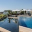 Skylark, Aluma Hotel & Resort