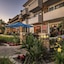Tropicana Inn And Suites