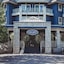 Summit Lodge Boutique Hotel