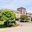 Comfort Suites