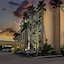 La Quinta Inn & Suites By Wyndham West Palm Beach Airport
