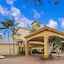 La Quinta Inn & Suites By Wyndham Miami Airport West