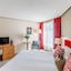 Pembroke Hotel