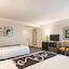 La Quinta Inn & Suites By Wyndham Dallas Plano West