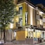 Hotel Montebello