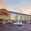Clarion Inn & Suites Near Downtown