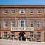Norfolk Arms Hotel